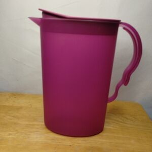 New Pink Tupperware Impressions 2.1L Fridge Door Pitcher